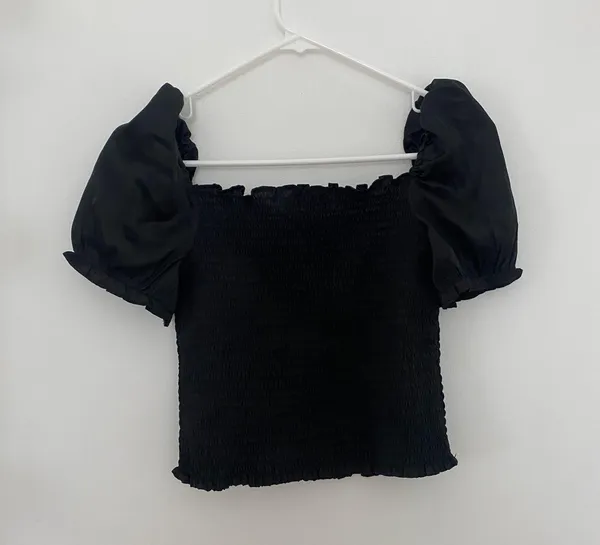 black rouched puffy sleeve crop top - Image 3