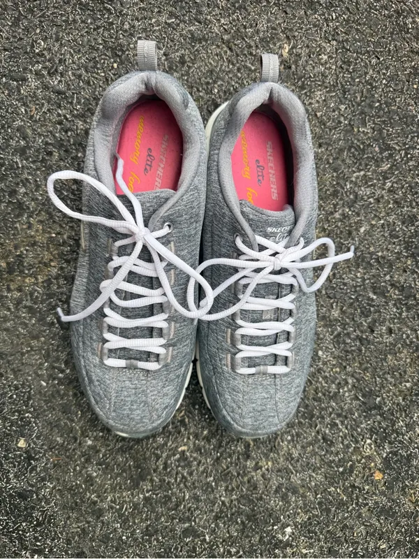Skechers Synergy 3.0 Gray Memory Foam Sneakers Women’s Size 10 - Image 3