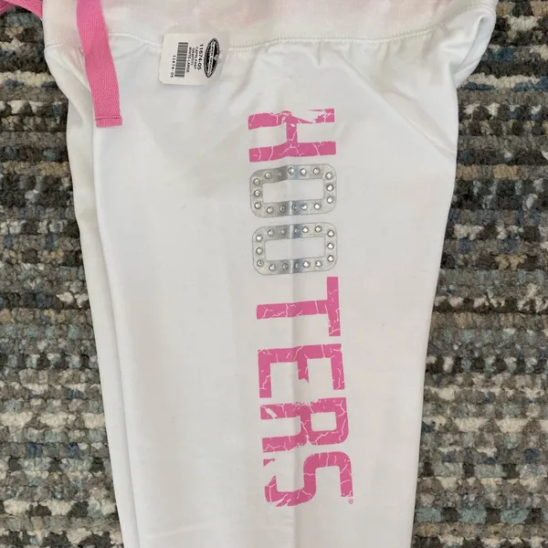 B9 New HOOTERS Capri Sweatpants Cotton Soft Stretchy Warm White/Pink Size Large - Image 5