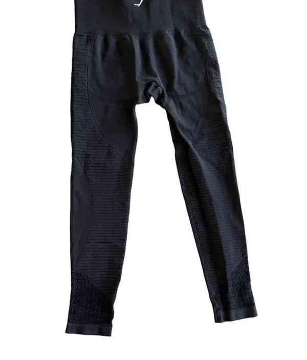Women's Gymshark Leggings Size M Black - Image 3