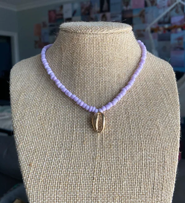 trendy Beach Necklace With Shell - Image 2