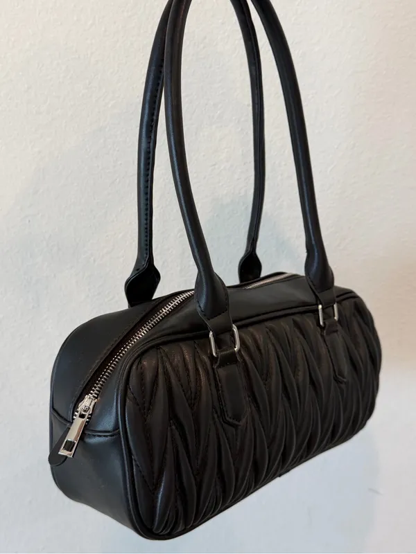 Cotton On Classic Quilted Black Shoulder Bag- NWT - Image 4