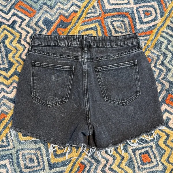PacSun High Rise Black Mom Shorts • Raw Hem Acid Wash Denim - Size 27 - Image 3