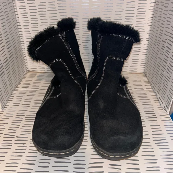 BareTraps Ellea Black Suede Leather Faux Fur Trim Ankle Boots Womens 9.5 M Cabin - Image 3