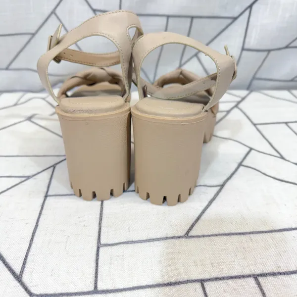Madden Girl Platform Sandals Size 9 Tan Woven Lug Sole Block Heel Buckle‎ Strap - Image 3