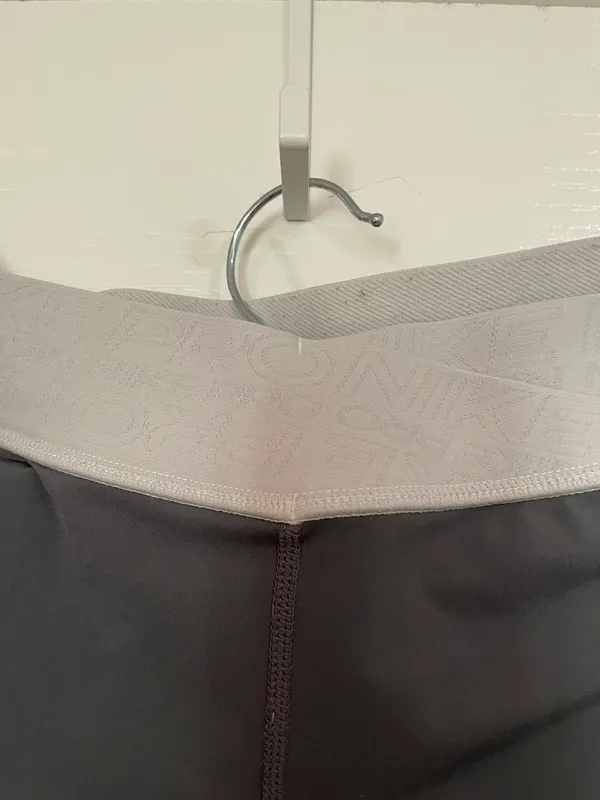 Pro Leggings - Image 3