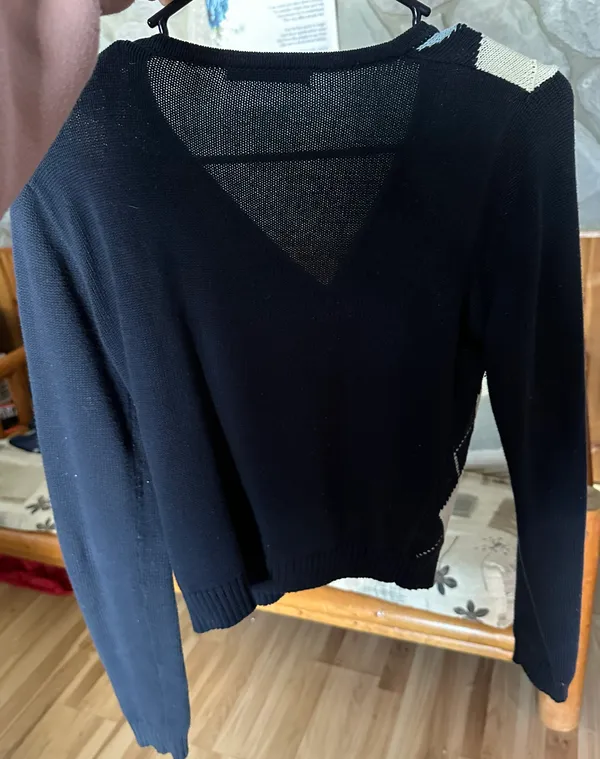 Sweater - Image 4