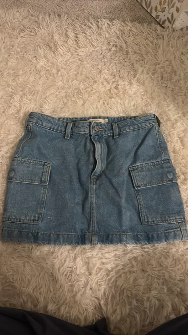 Levi’s Jean skirt 94 cargo - Image 3