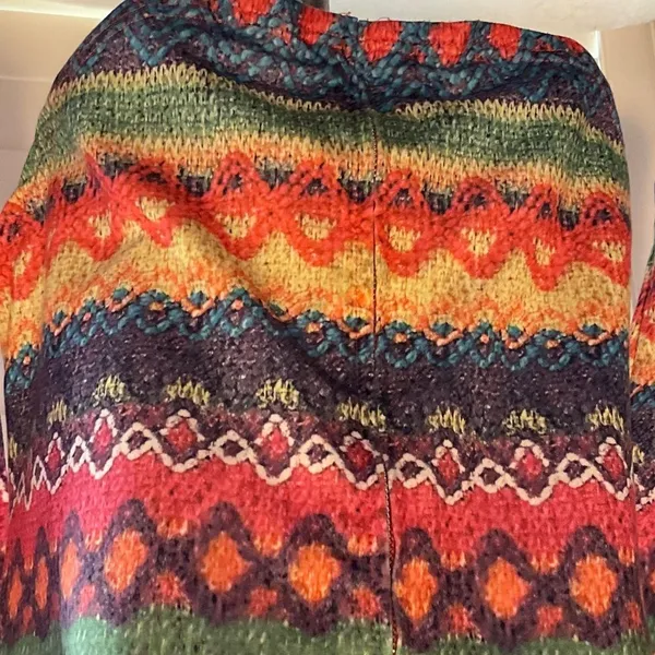 Colorful Patterned Women's Hoodie Red Size M - Image 4