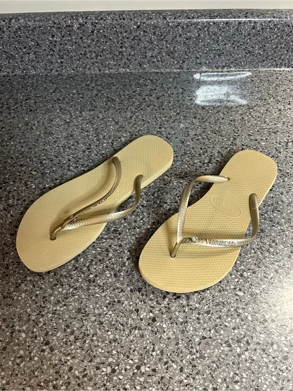 Havaianas Slim Flip Flops in Metallic Gold - Image 4