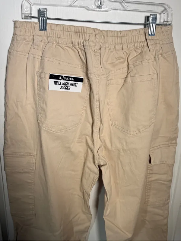 d. jeans Womens High Waist Cargo Jogger Sz 12 - Beige NWT - Image 6