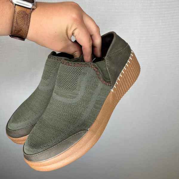 Dearfoams Womens Olive Green Knit Slip On Comfort Shoes Ribbed Gum Sole Size 8 - Image 3