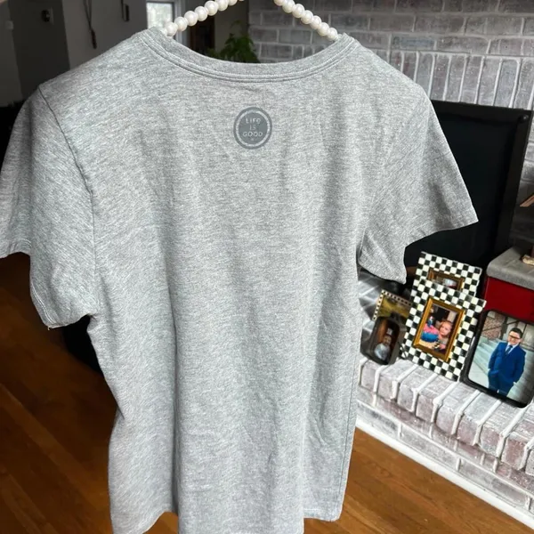 Life is good women’s‎ sloth T-shirt size small - Image 3