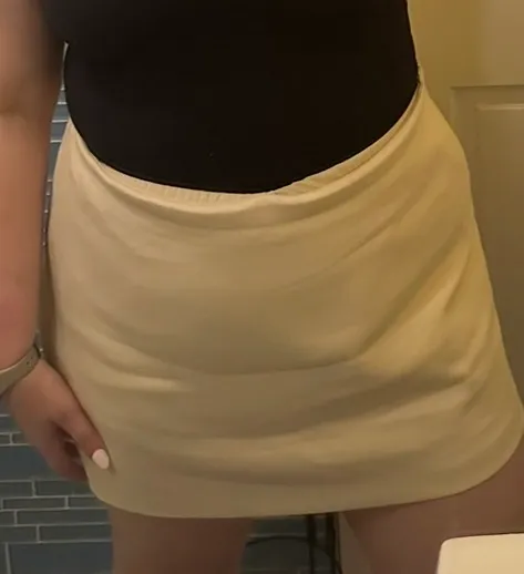 Abercrombie Scarlett Mini Skort Butter Yellow - Image 2