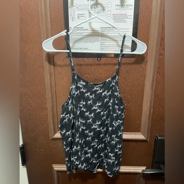 Old Navy Black & White Zebra Monogram Print Tank Top Size Large - Image 2