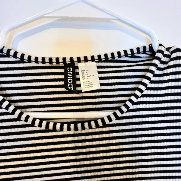 Divided H&M Black and White Stripe Dress BodyCon Crewneck Size 6 Preppy Minimal - Image 7