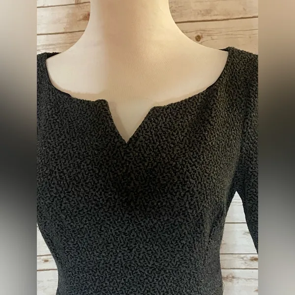 nanette lapore grey/black classic office siren textured sheath dress Size 6 - Image 2