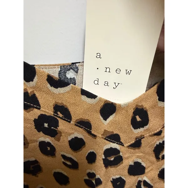 A New Day Womens‎ Leopard Print Camisole Tank Top Tan Black Size M NWT - Image 5