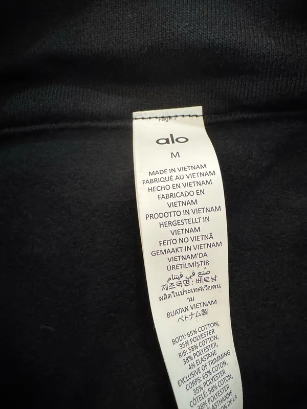 Yoga 1/4 zip up sweatshirt Medium - Image 5