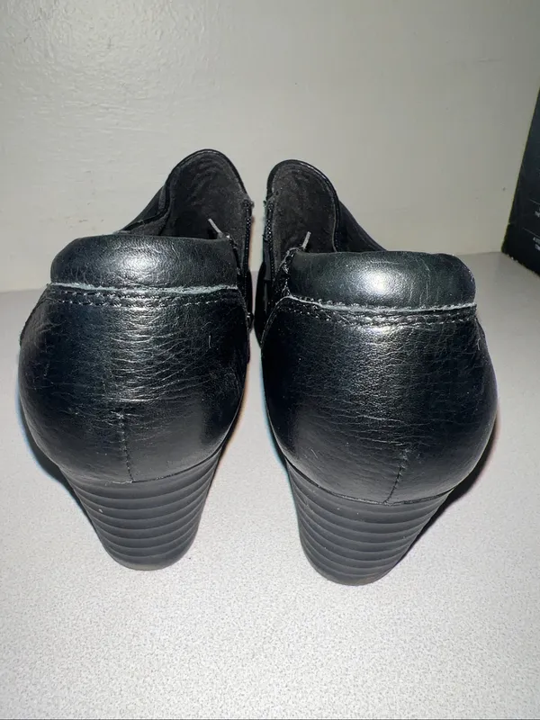 CLARK heel size 7.5 women’s black low shooties academia - Image 10