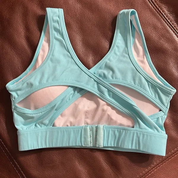 NVGTN bra with cross cross back! - Image 4