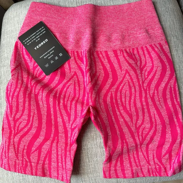 NWT XS pink zebra‎ print workout spandex shorts - Image 3