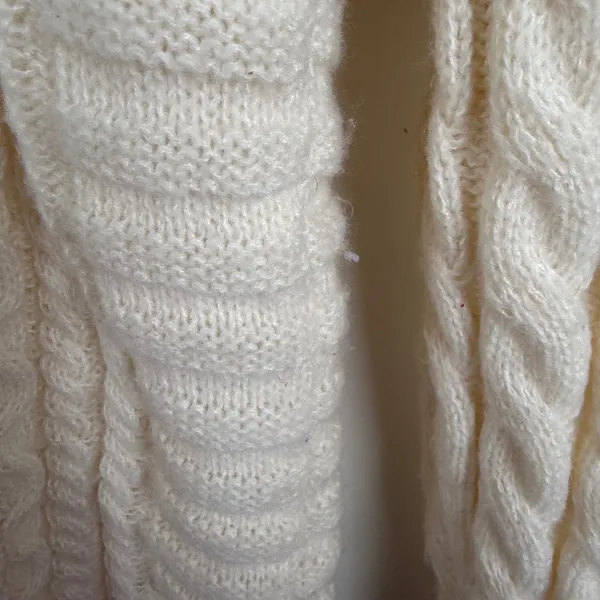 Aelfric Eden Cream Cable Knit‎ Sweater Medium Fisherman Minimalist Cozy Neutral - Image 5