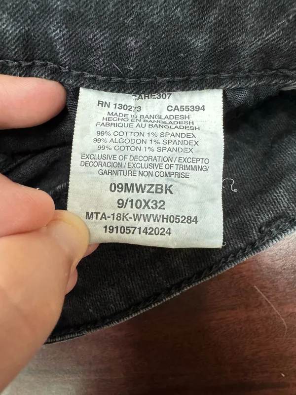 Wrangler Black Boot Cut Jeans Size 9/10x32 - Image 6