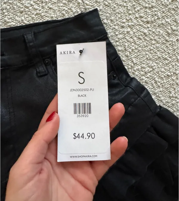 Akira Black shiny pleather shorts - Image 5