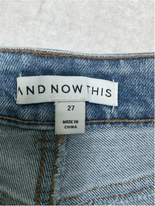 Women’s And Now This Straight Light Wash Stretch Blue Denim Jeans waist 27 inch - Image 4