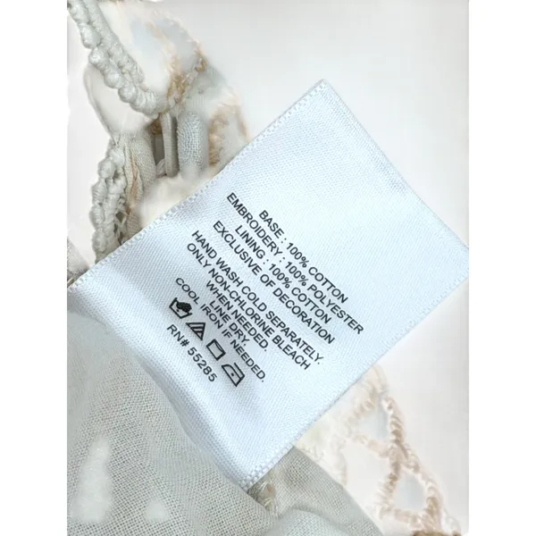 NWT Express M Embroidered Eyelet Open Back Top puff sleeve Blouse Lace Feminine - Image 9