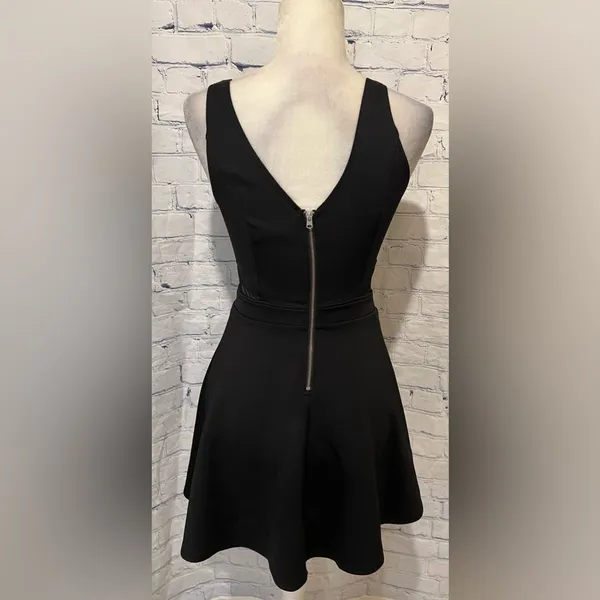 Abercrombie & Fitch Black dress Mesh Sides And Zipper Back Size Small - Image 5