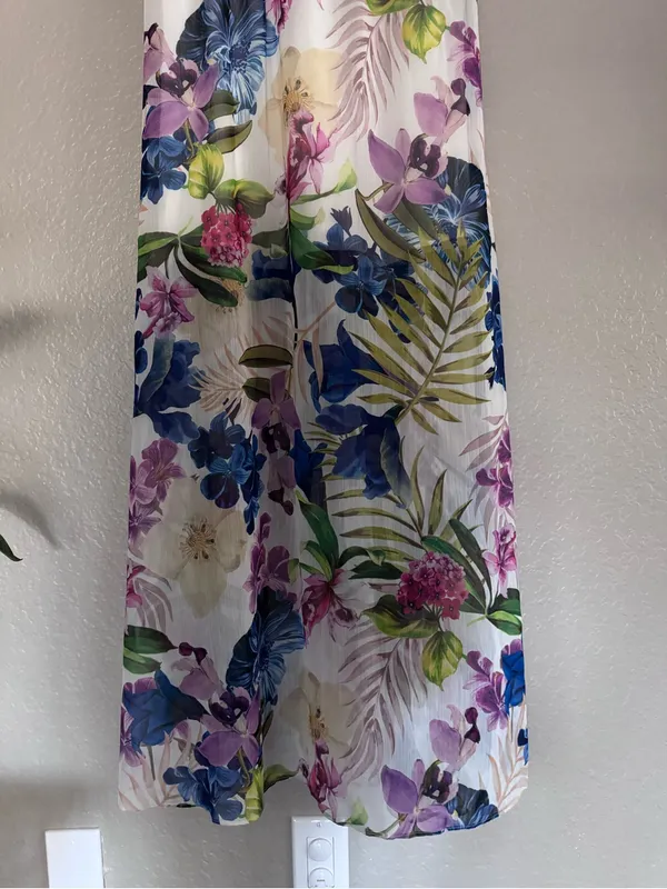 NWT $158 • Guess • Maxi Dress • Gilda • Floral Print • Small - Image 4