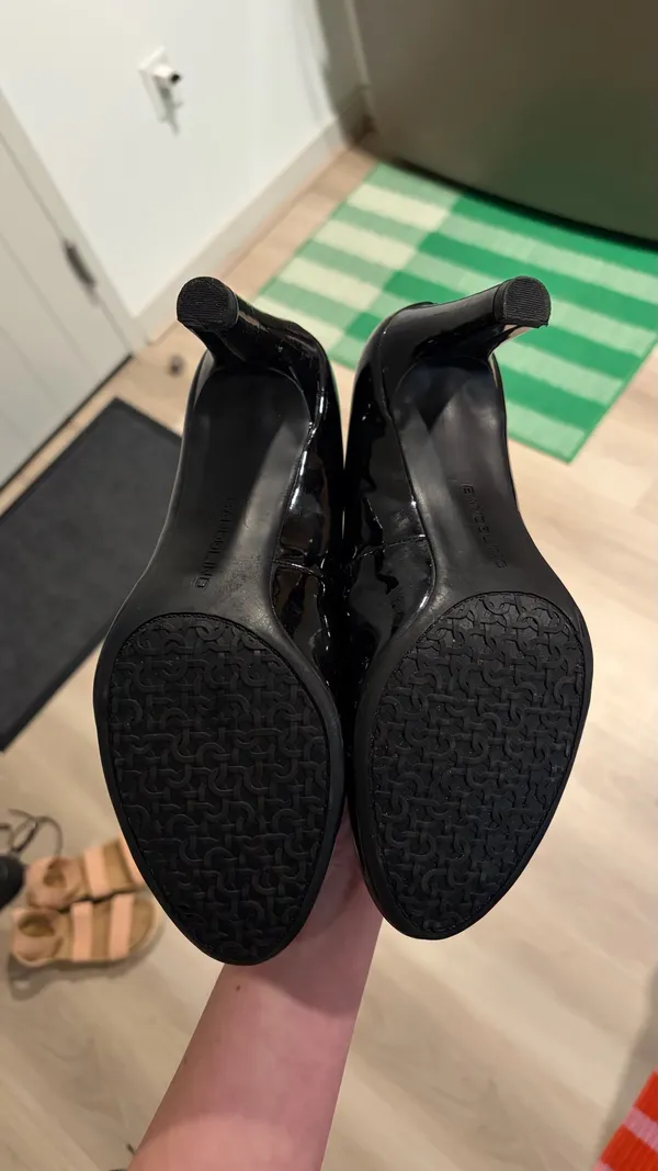Bandolino Black heels - Image 4