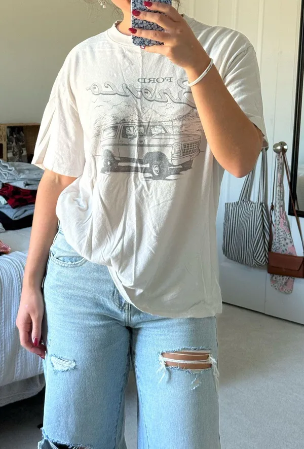 Abercrombie & Fitch Tshirt - Image 3
