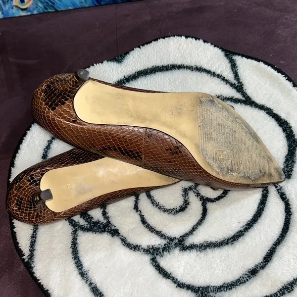 Talbots Size 8 Snakeskin Kitten Heels - Image 10