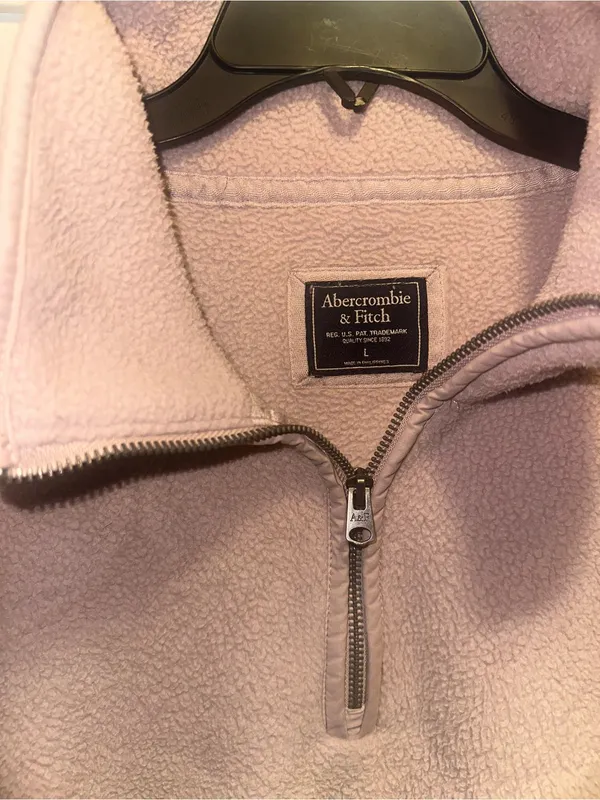 Abercrombie & Fitch Sherpa Blush Half Zip Pullover - Image 3