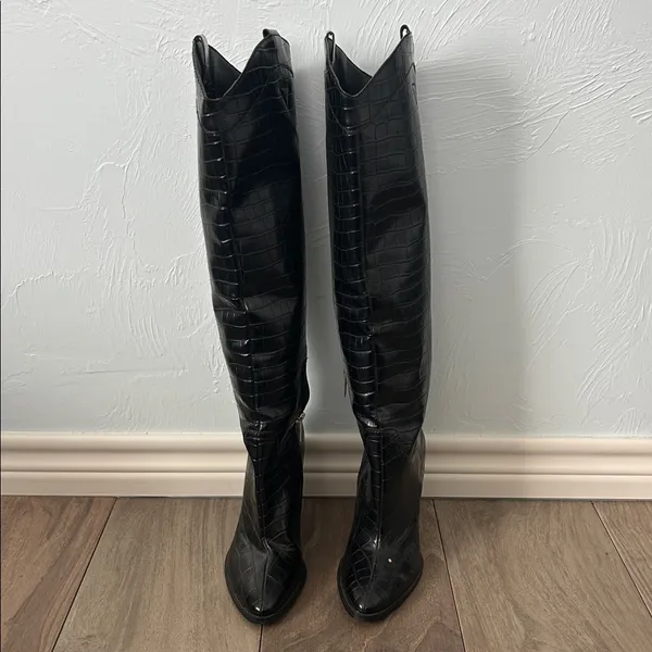 Black Guess Faux Alligator Skin Leather Knee-High Boots NWT - Image 3
