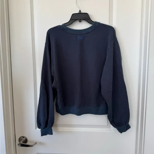 ugg - women’s sweatshirt - Image 3