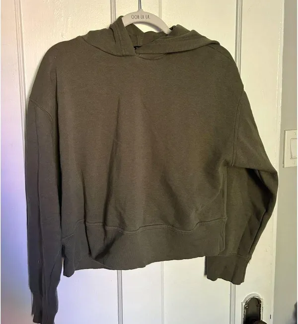 Cropped ZARA Sweatshirt - Image 2