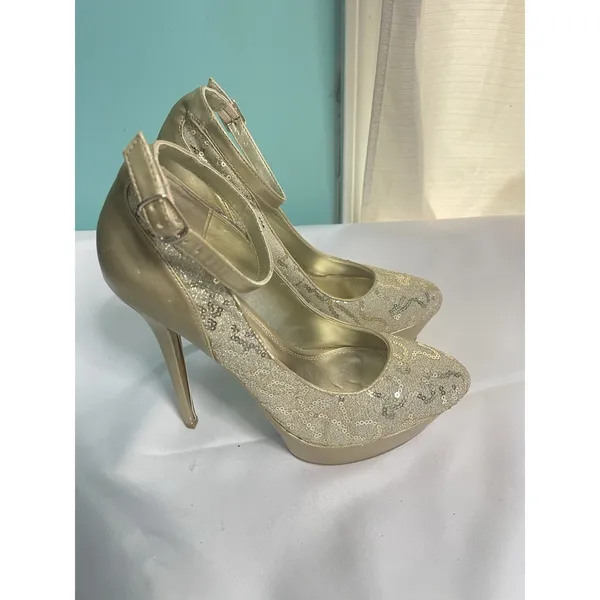 Baker heels Karrie Gold/Glitter Size 7.5 BinC‎ Gold - Image 2