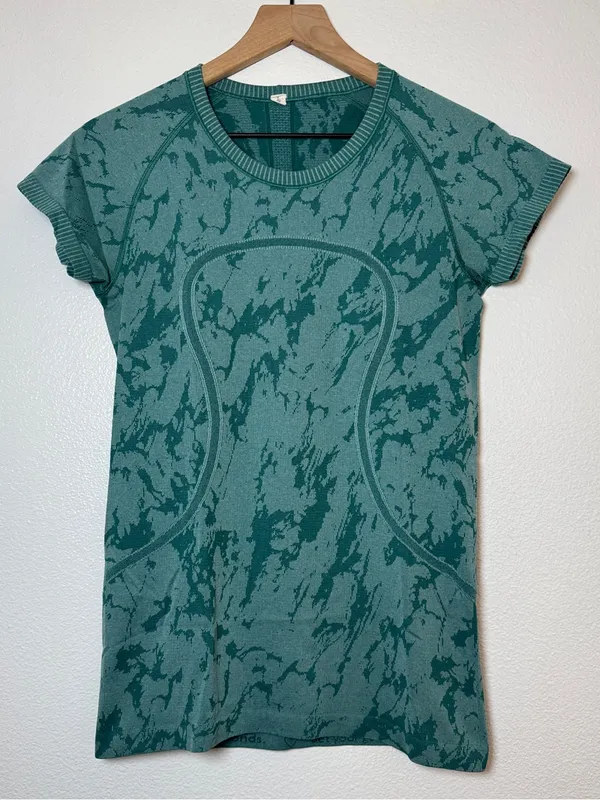 Lululemon Swiftly Tech short sleeve crew Heather Forage Teal size 8 - Image 2