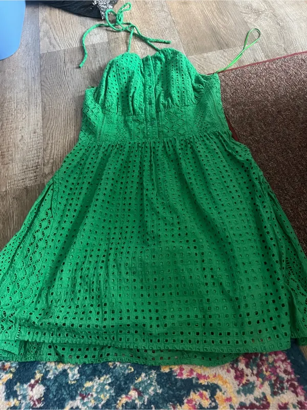 The shirt Rochelle Behrens Ashby Sleeveless Eyelet Halter Sundress - Green - Image 3