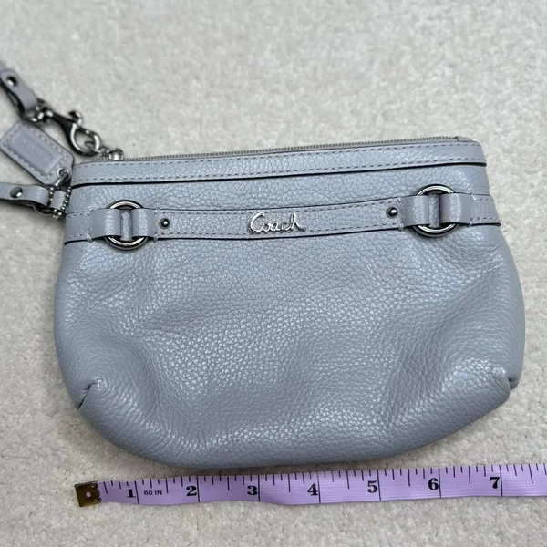 Coach Gray Y2K Leather Wristlet - Image 4