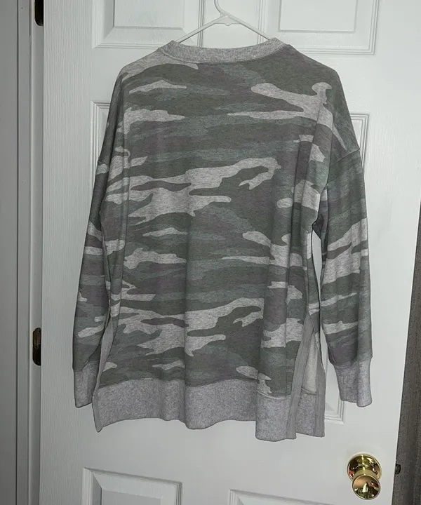 Womens Camo Pullover Sweatshirt  - Image 3