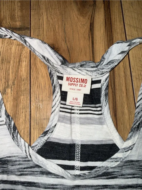 Black and white striped tank top - Image 3