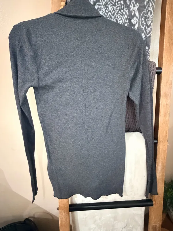 Ralph Lauren Gray Women's Turtleneck - Image 2