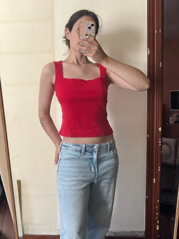 Moda Red Square Neck Sleeveless Top  - Image 4