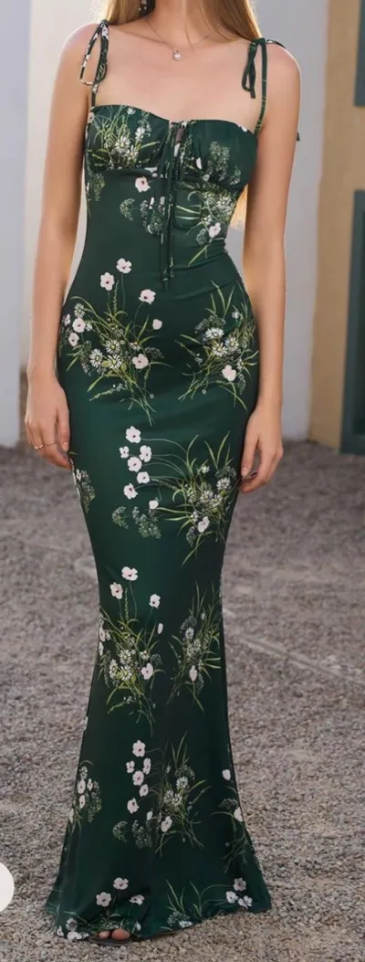 Women’s Green Floral Maxi Dress - Image 3