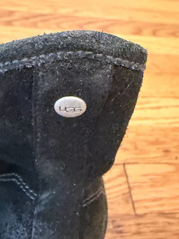 UGG Australia Calynda 1002166 Black Suede Shearling-Lined Lace-Up Heeled Boots 7 - Image 5